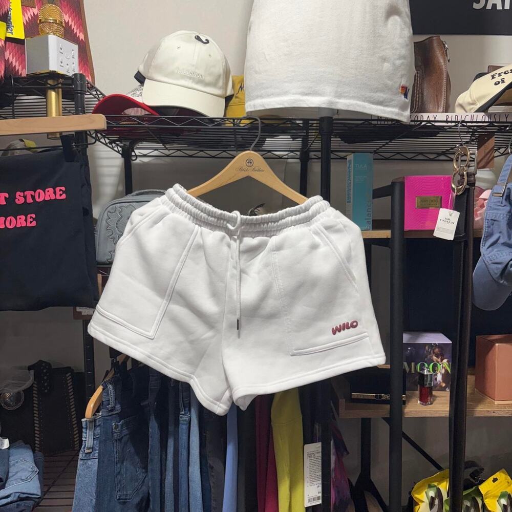 White wilo sweat shorts loungewear